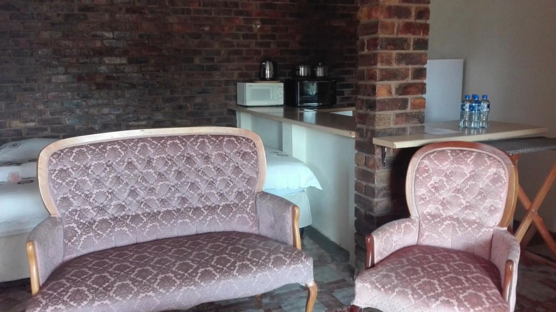 Hamba Kancane Ma-Africa Guest House