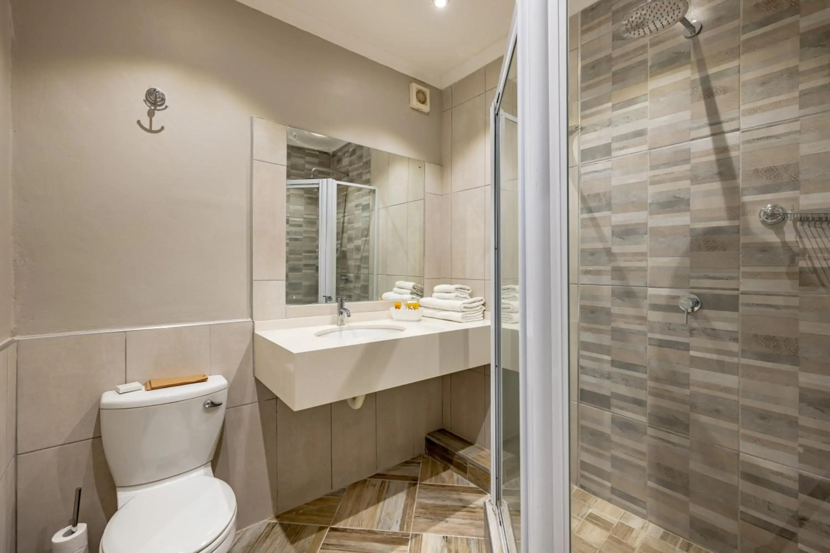 Hotel Numbi and Garden Suites