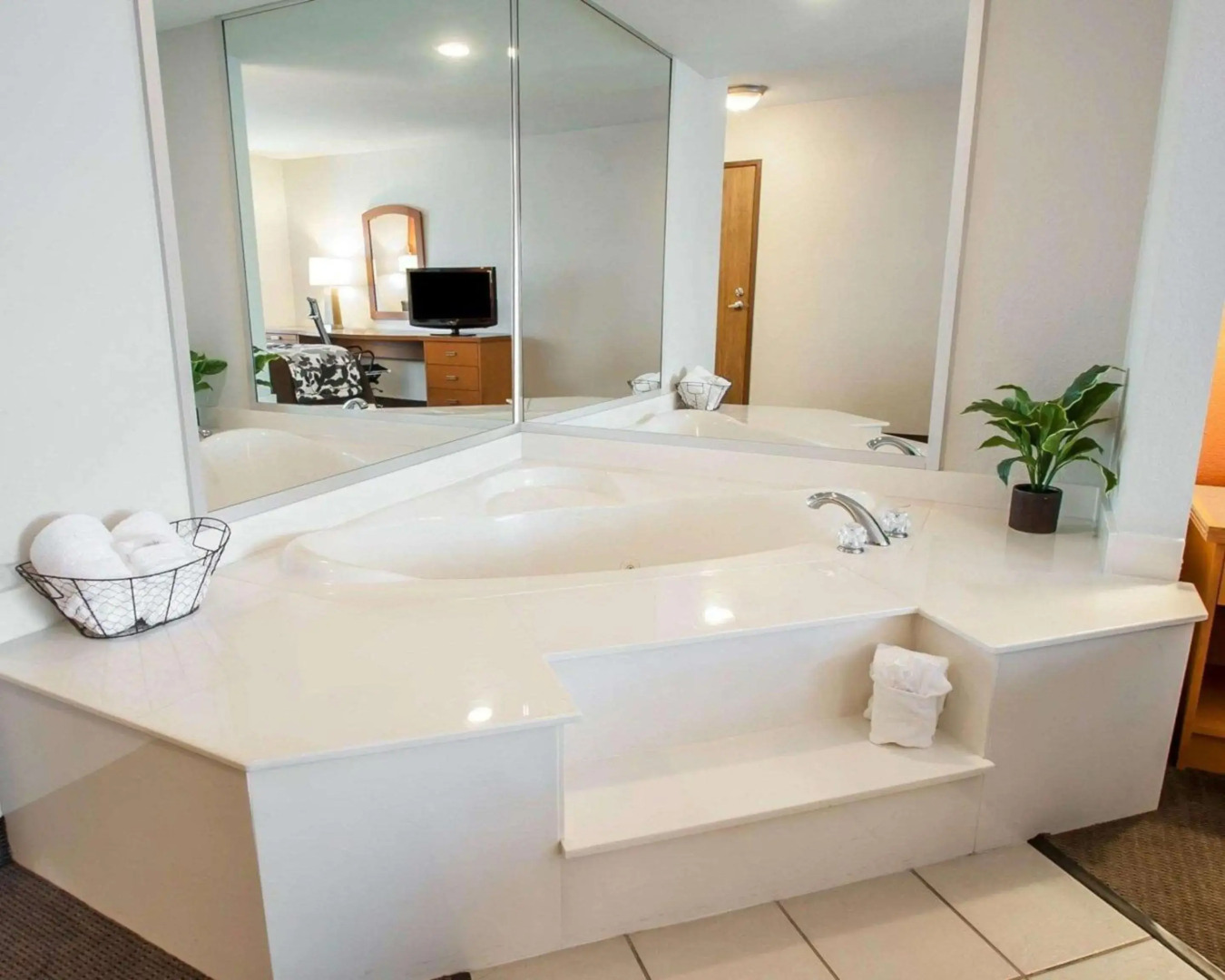 Sleep Inn & Suites Lake of the Ozarks