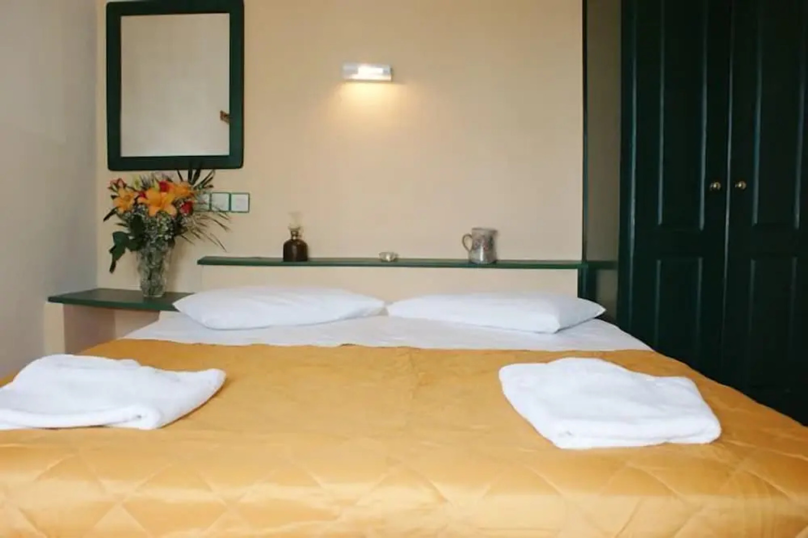 Jason Studios & Apartments