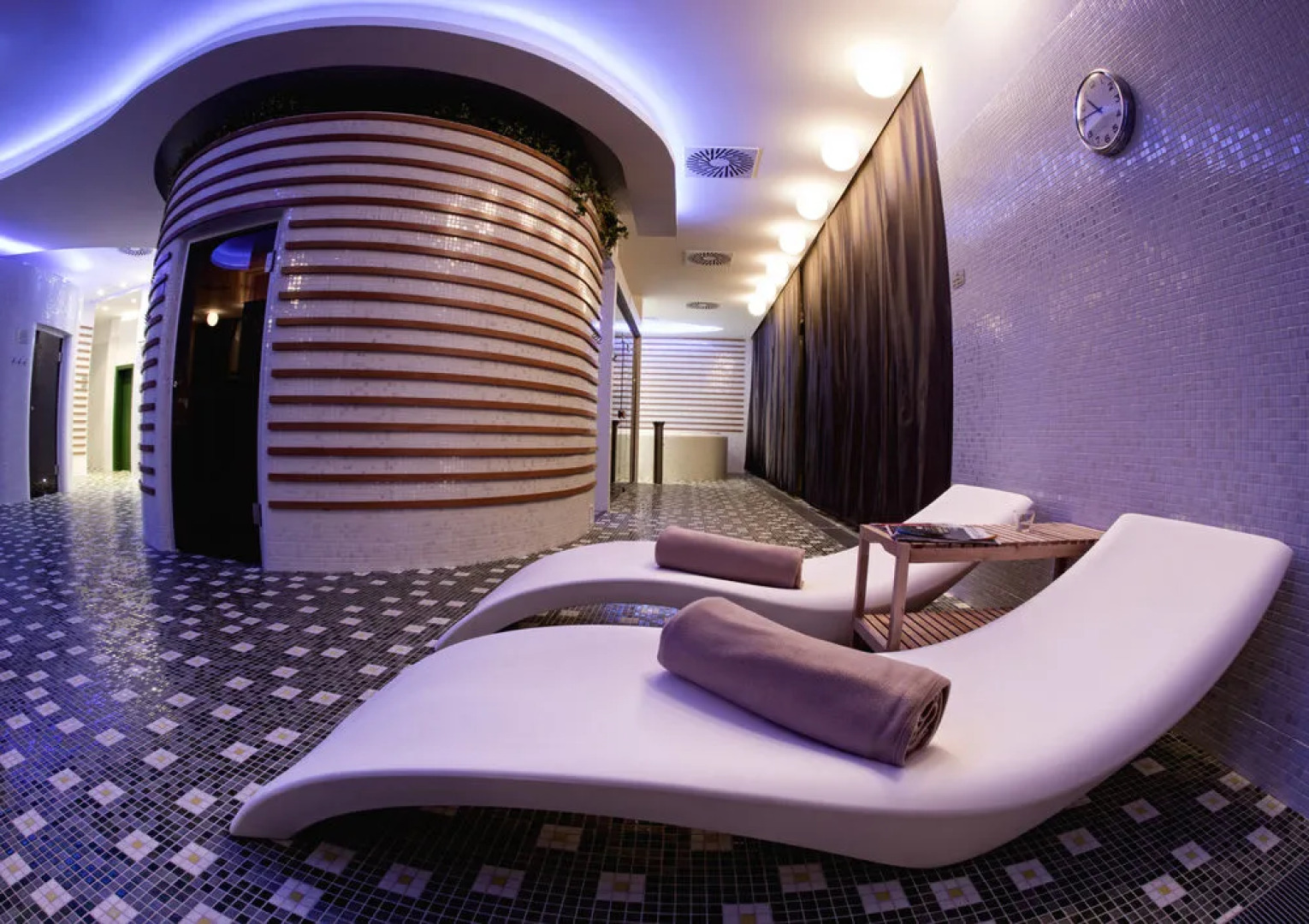 Business Hotel Astrum Laus