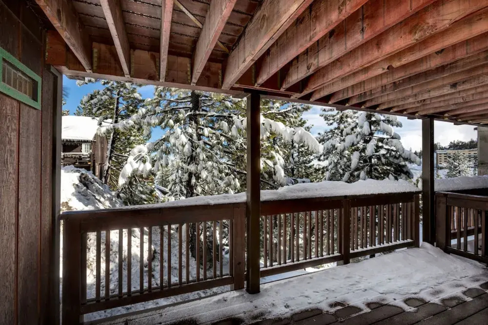 Snowflake Chalet 2 Bedroom Condo