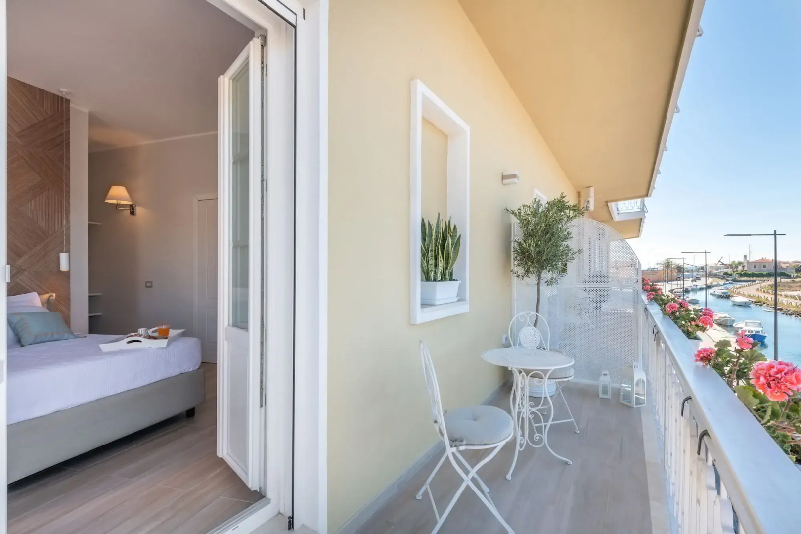 AQUAMADRE Suites