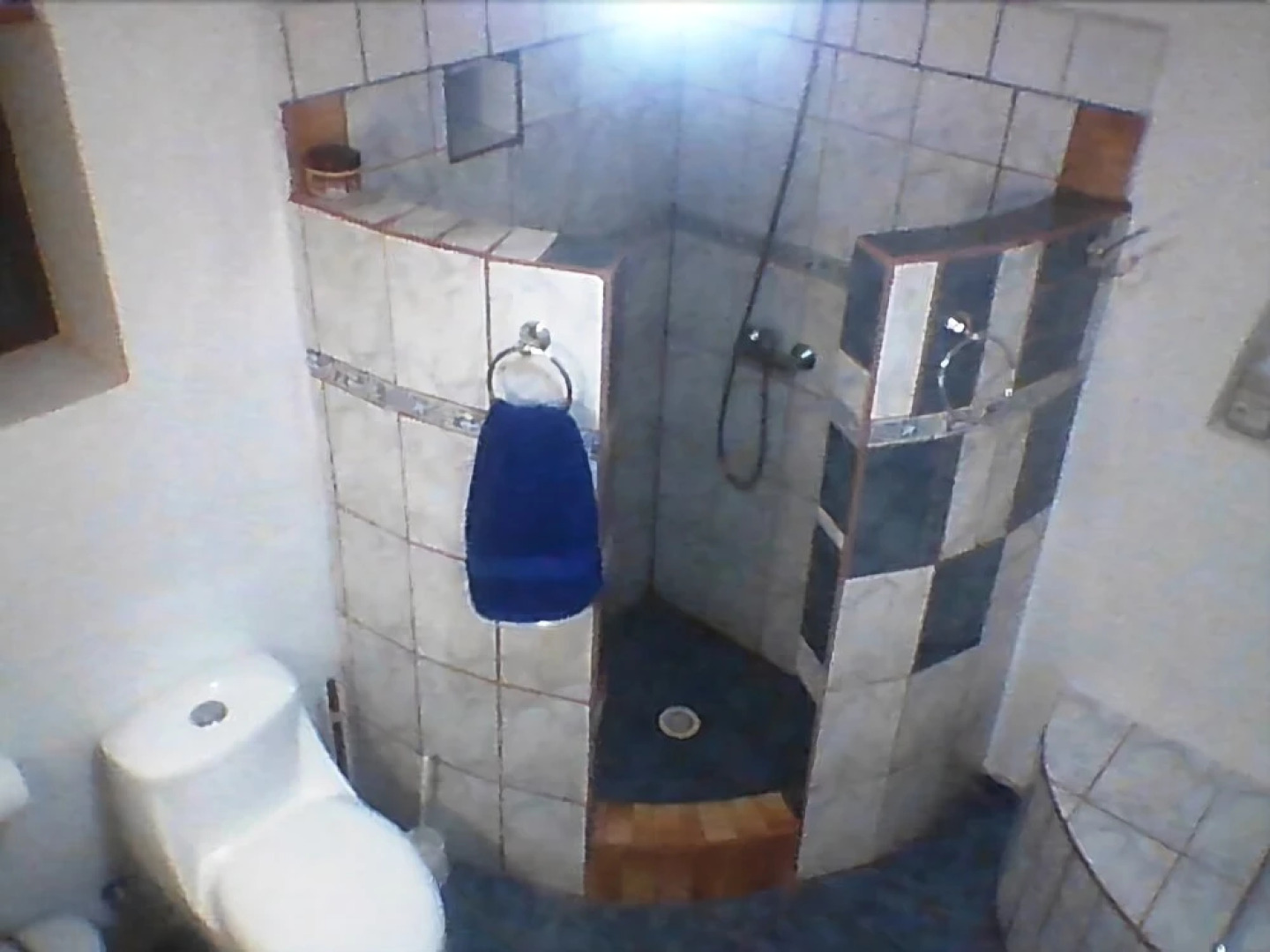 Le Grand Bleu Expediciones & Lodge