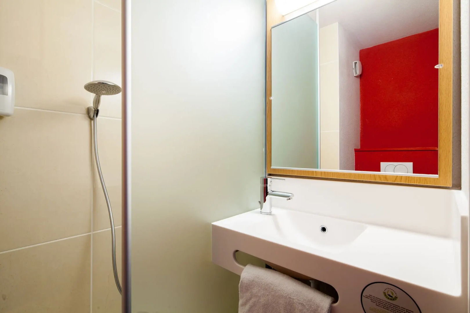 B&B HOTEL Reims Centre Gare