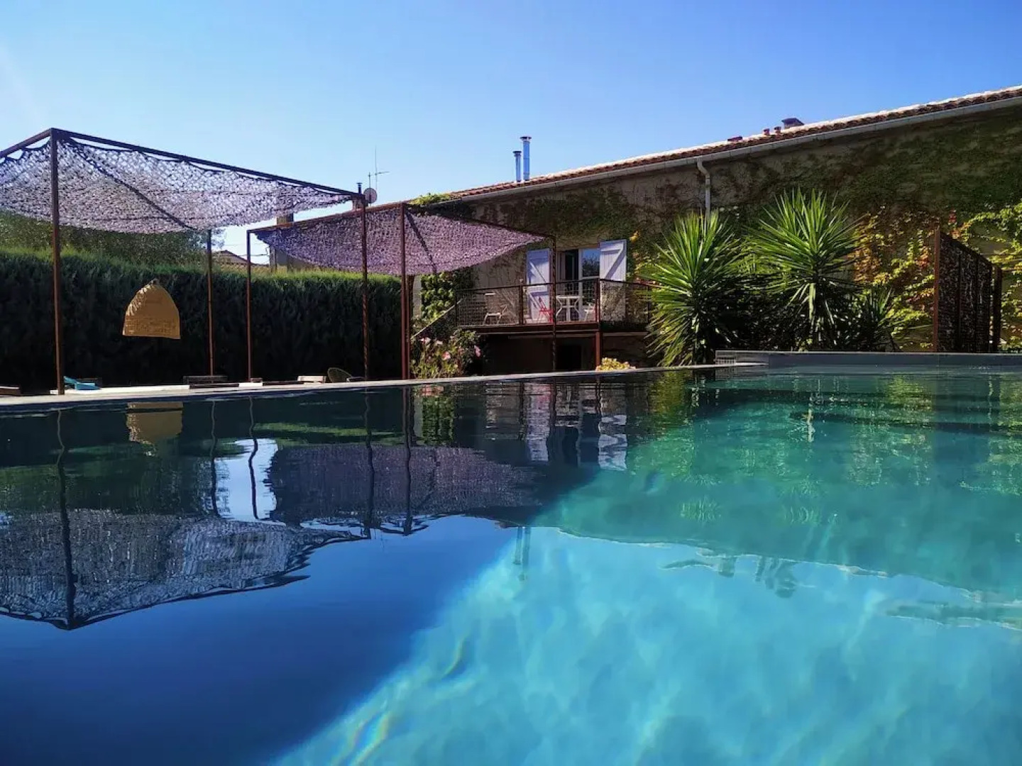 Les Grands Cyprès - chambres d'hôtes, bed and breakfast