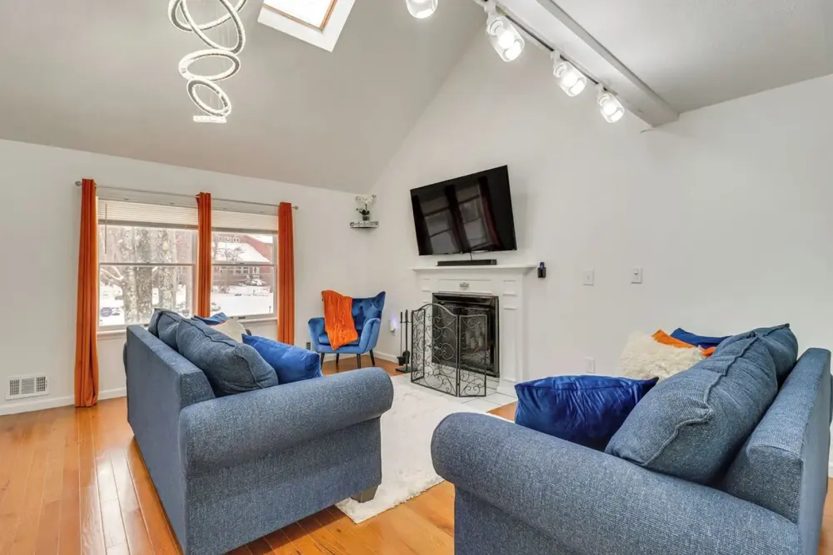 Chic Pocono Hideaway w/ Private Indoor Sauna