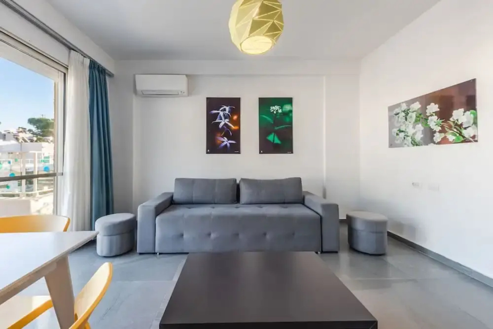 2-br Apartment by the Beach - Jasemin