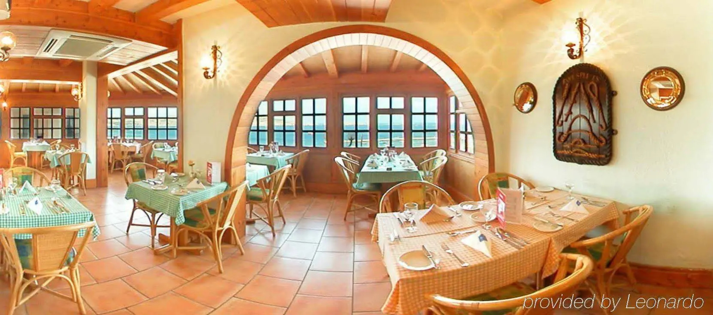 Mediterranea Hotel & Suites