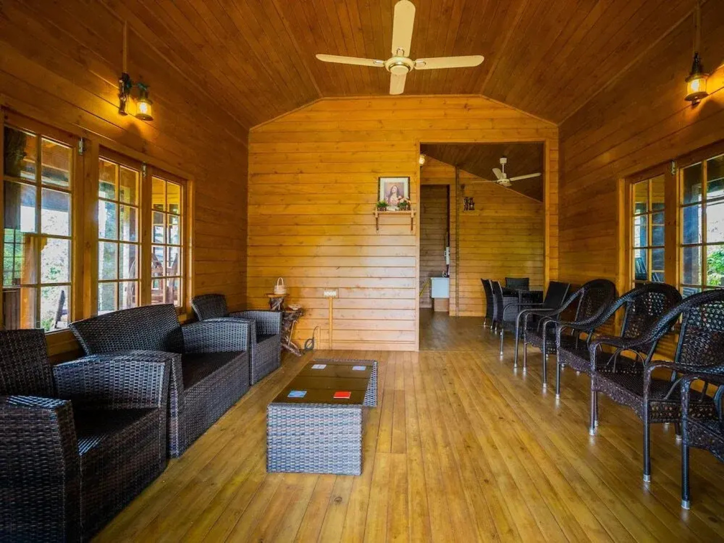 OYO 14514 Home Riverside Cottage Vyttila