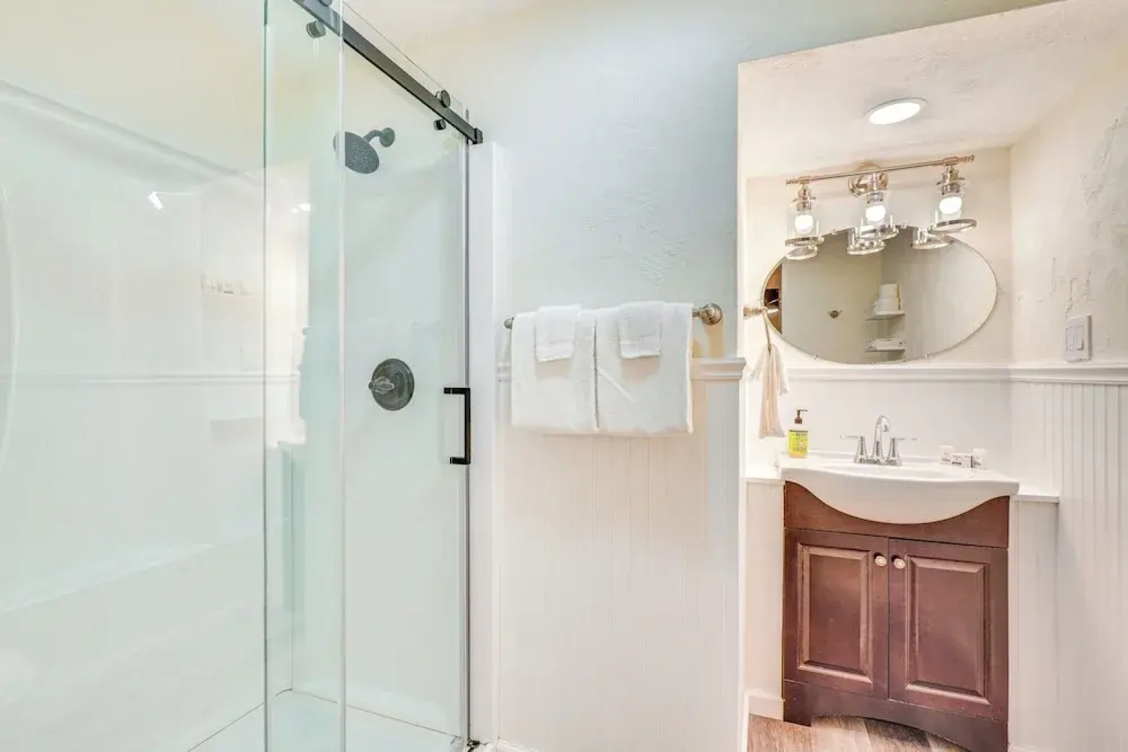 Mtn Views & Fire Pit: Eureka Springs Home