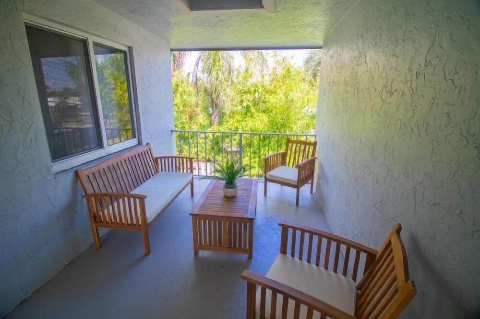 Brief Homes - The Victor 1 Bedroom Apartment #5