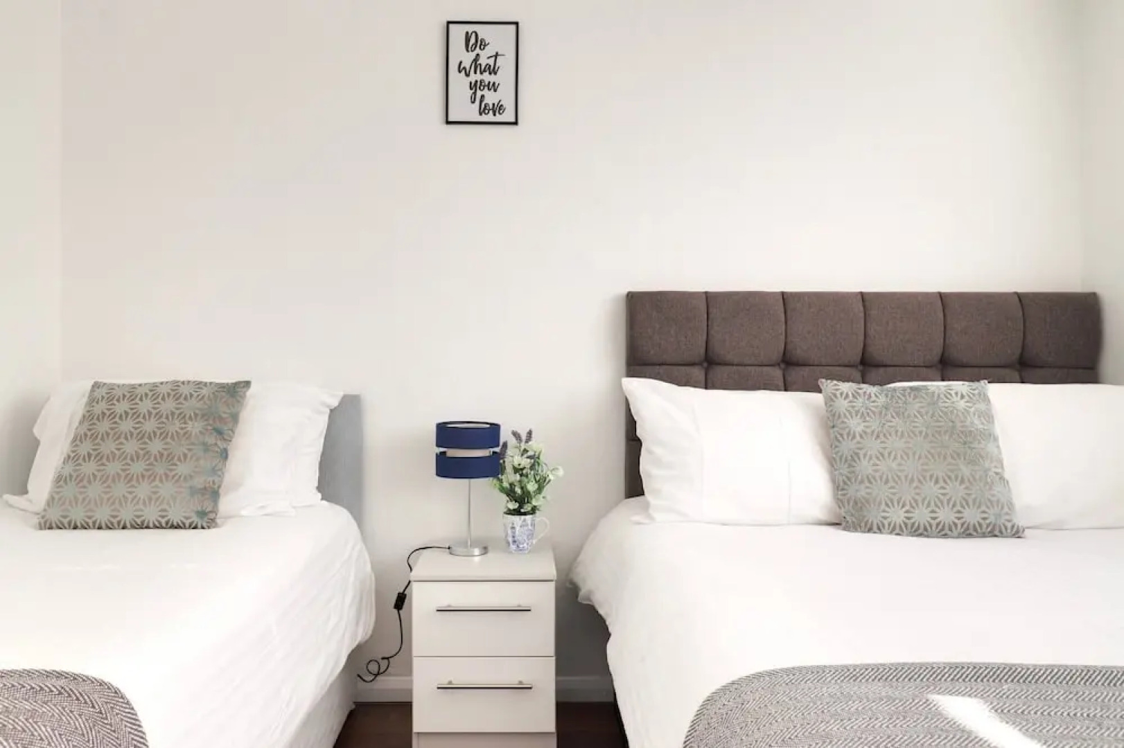 Skyvillion - Valley Way - 3bed House In Stevenage