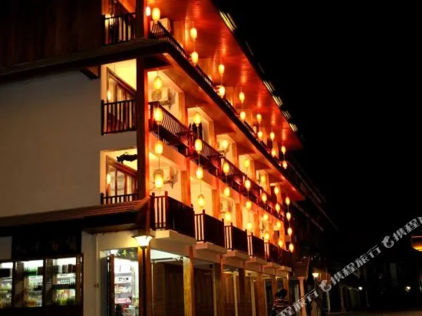 Xishuangbanna Shibao Business Hotel