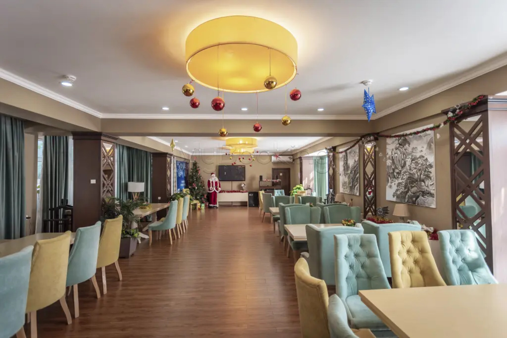 Lake House Resort hotel