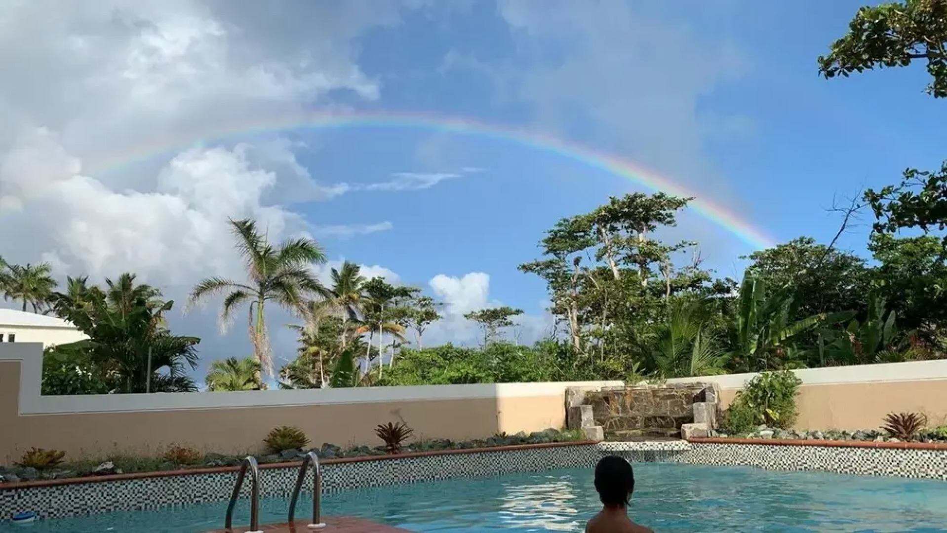 Picturesque Ocean View House With Private Pool Generator for Entire House