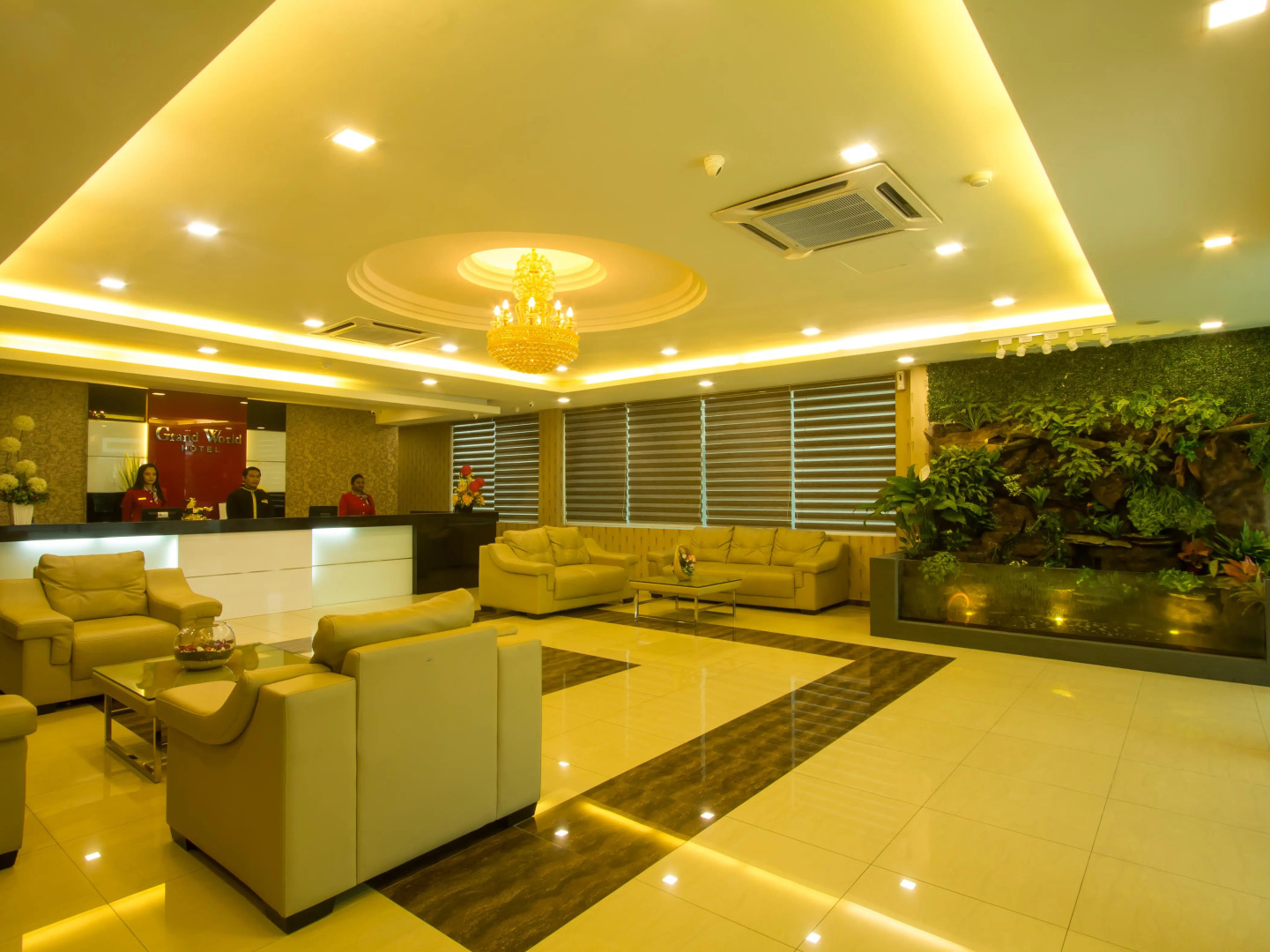 Capital O 91074 Grand World Hotel