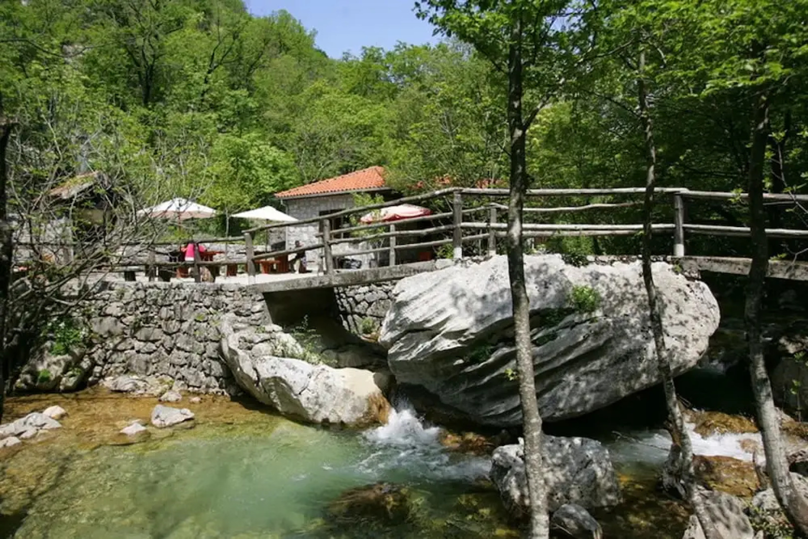 Apartment With one Bedroom in Tribanj, With Enclosed Garden and Wifi -