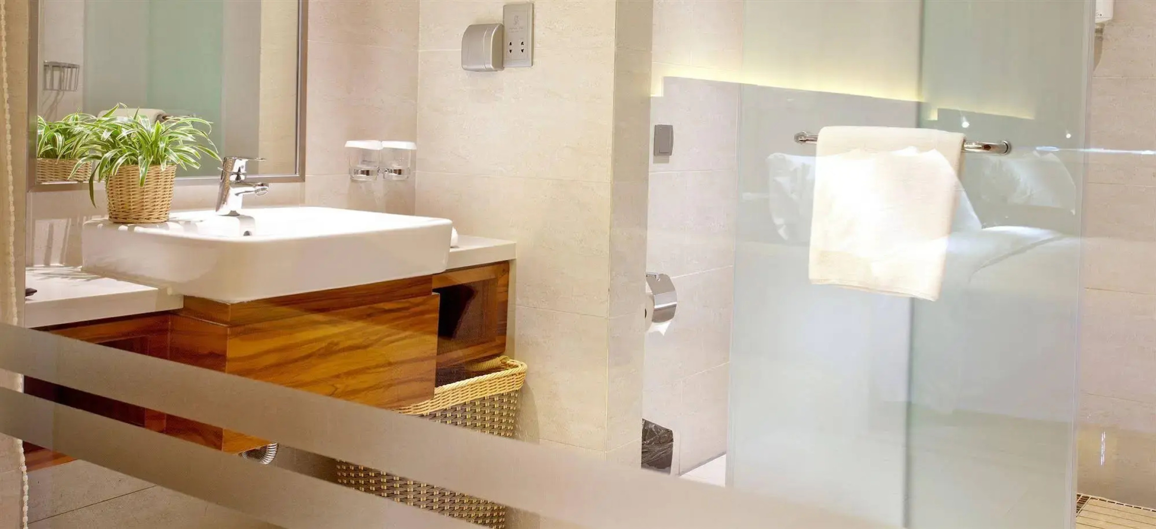 Xiamen Yuzhou Camelon Hotel