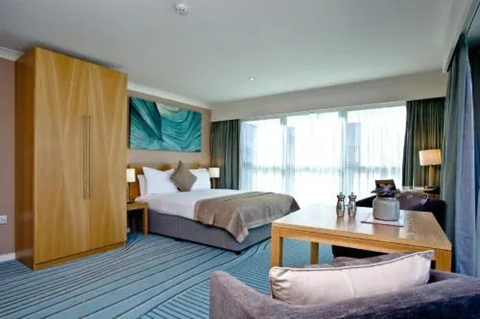 De Vere Cotswold Water Park Apartments