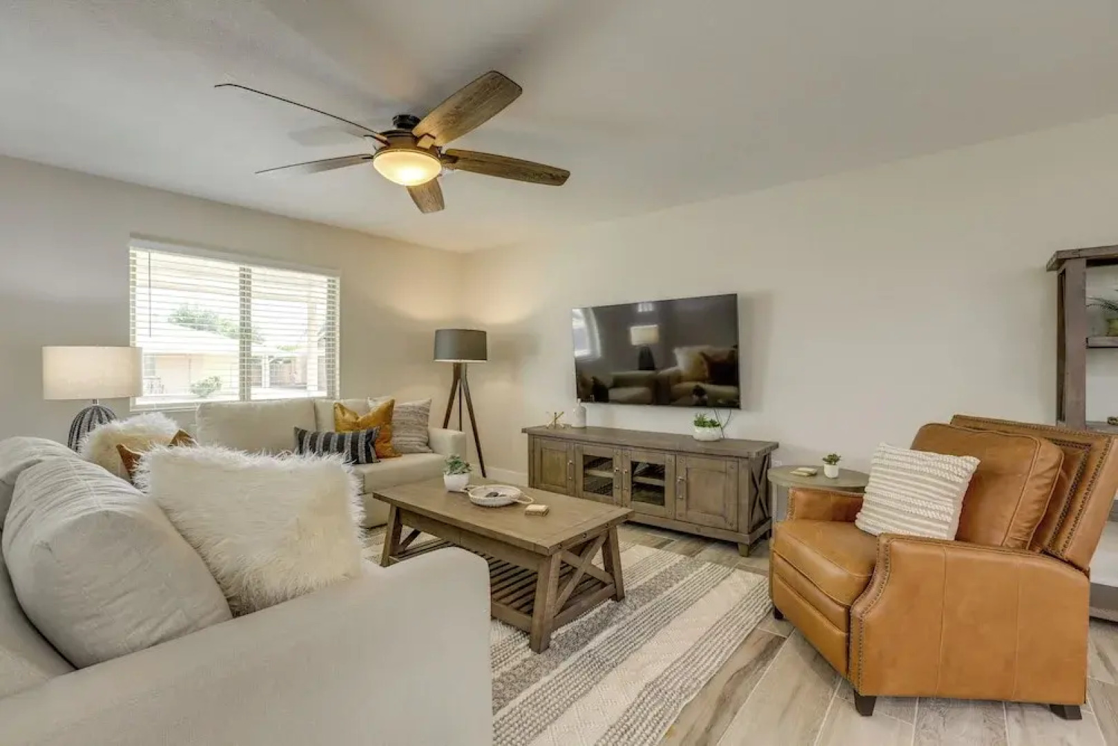 Sun City Retreat w/ Patio Near Golfing & Hiking!