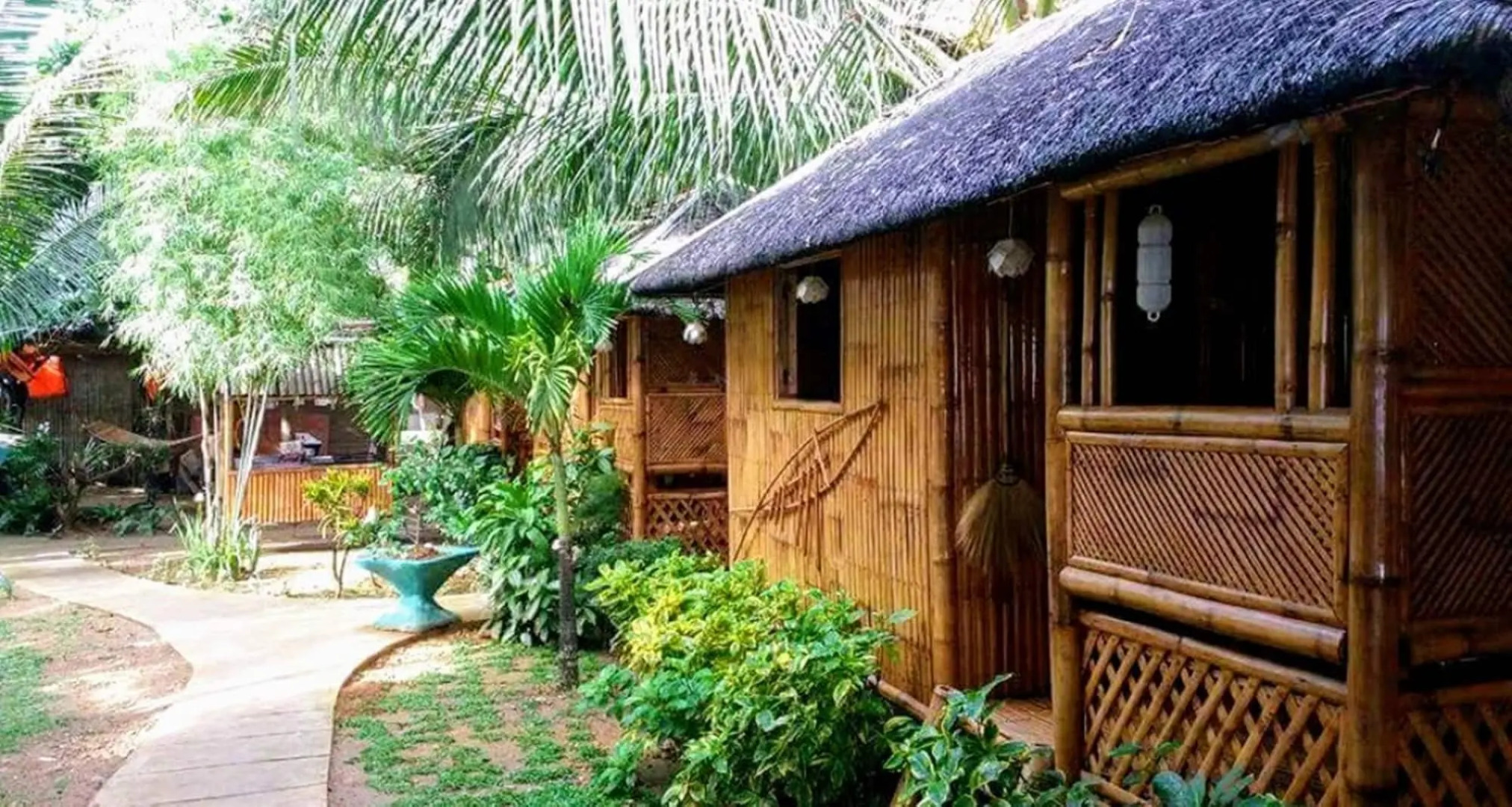 HangOut Beach & Resort