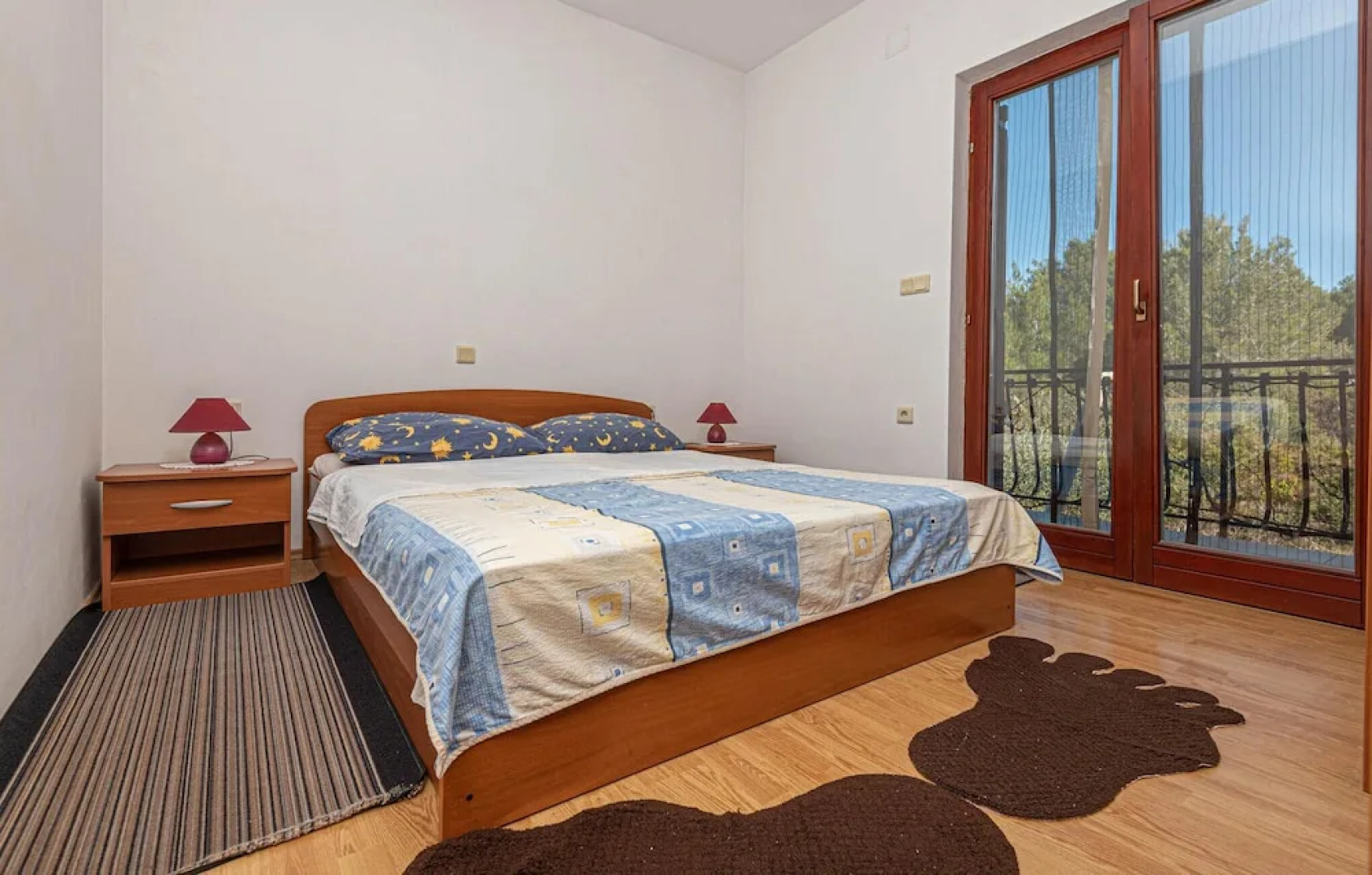 Awesome Apartment in Jadrtovac With 2 Bedrooms and Wifi