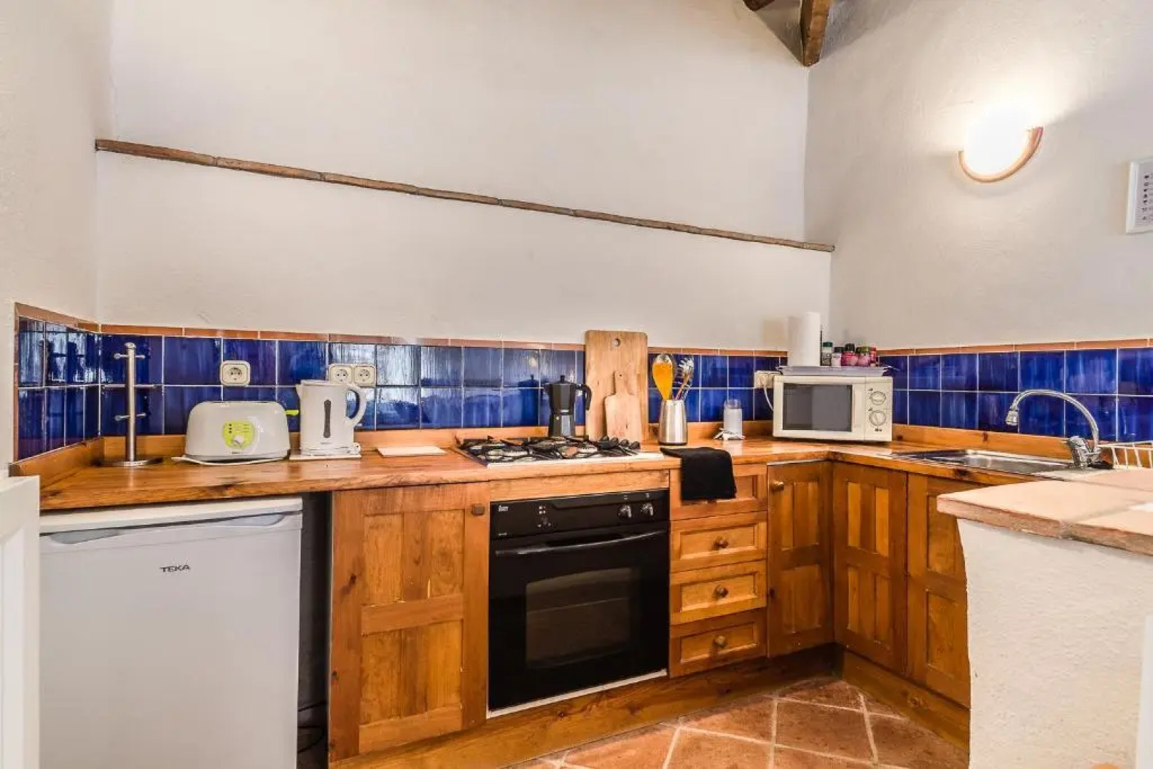 Casa Luna - 16th century traditional spanish village house