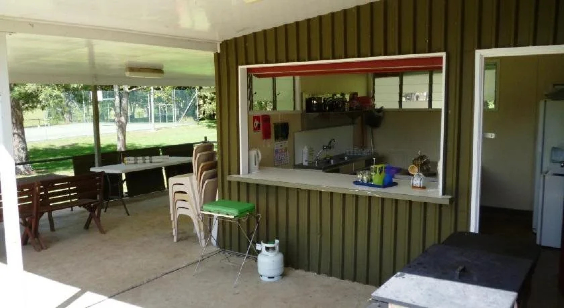 Christmas Creek Cafe & Cabins