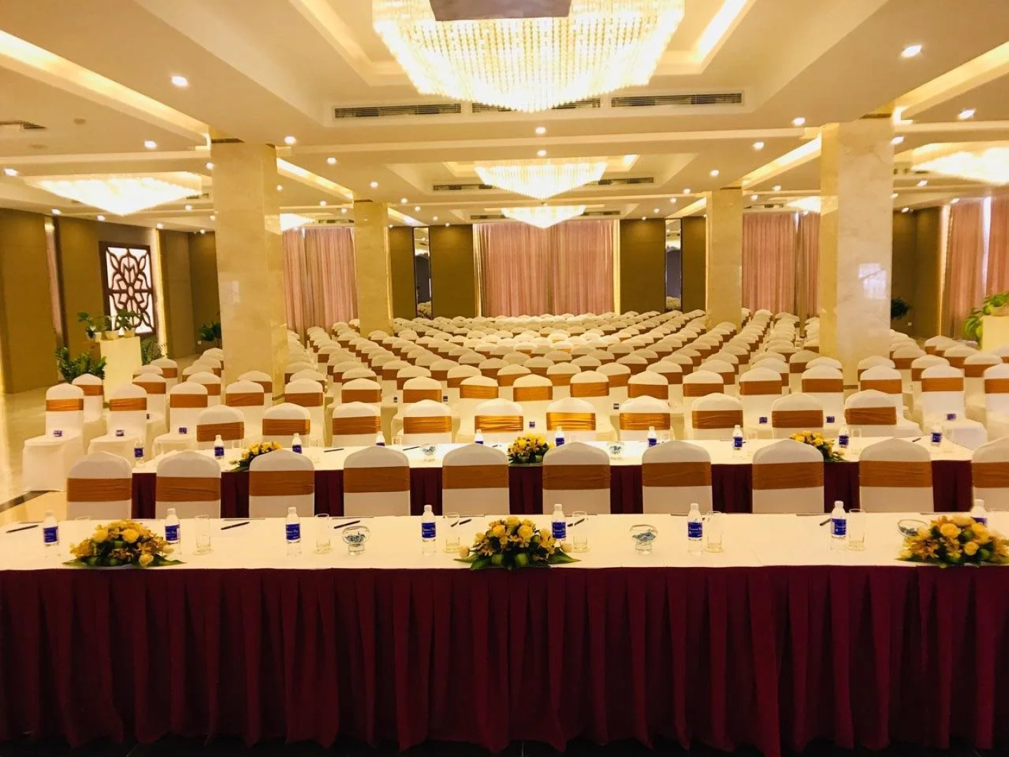 Diamond Bay Condotel - Resort Nha Trang