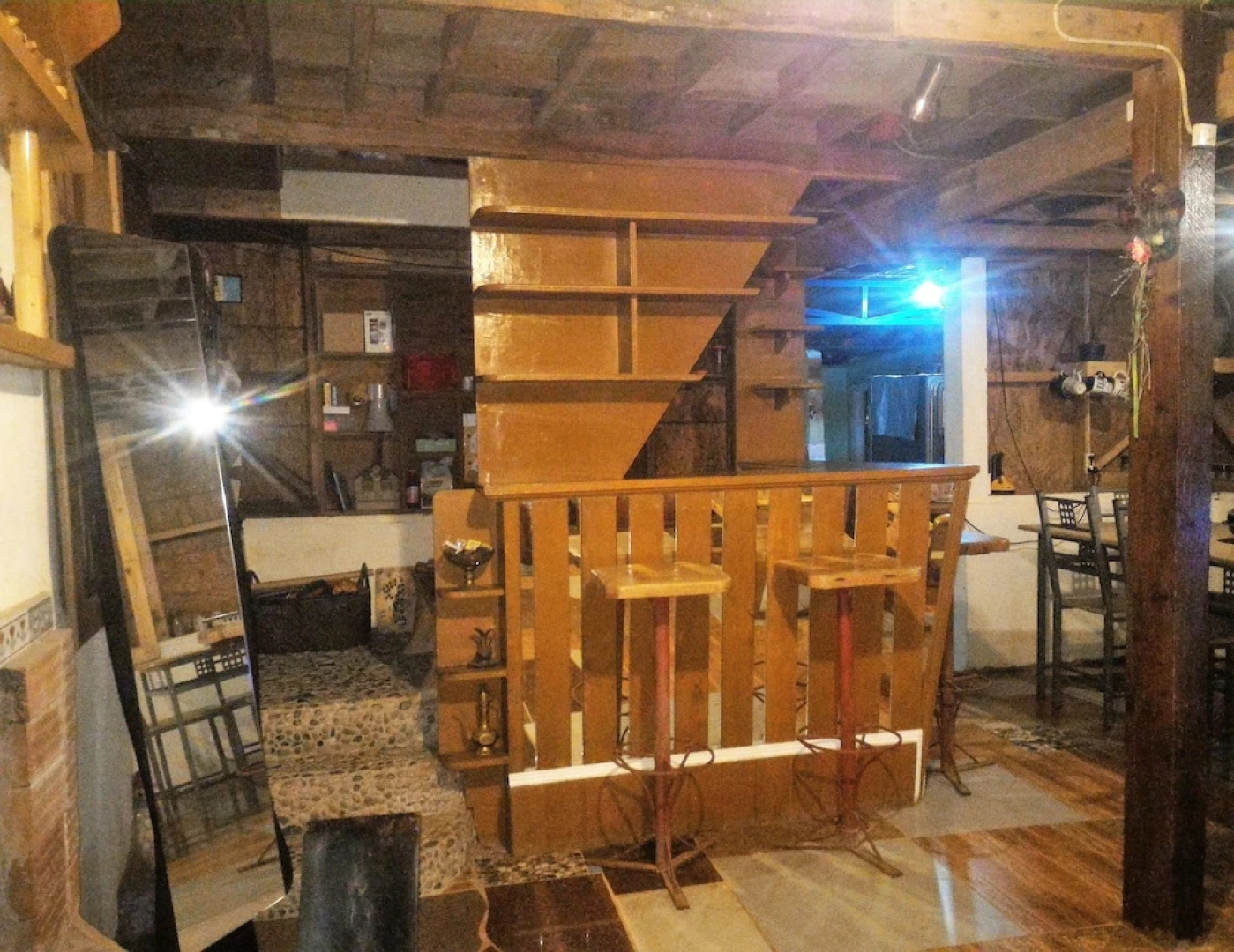 Tribuhaus Backpackers Inn