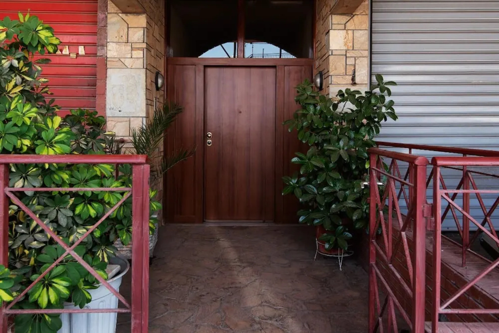 Spacius House Well Located