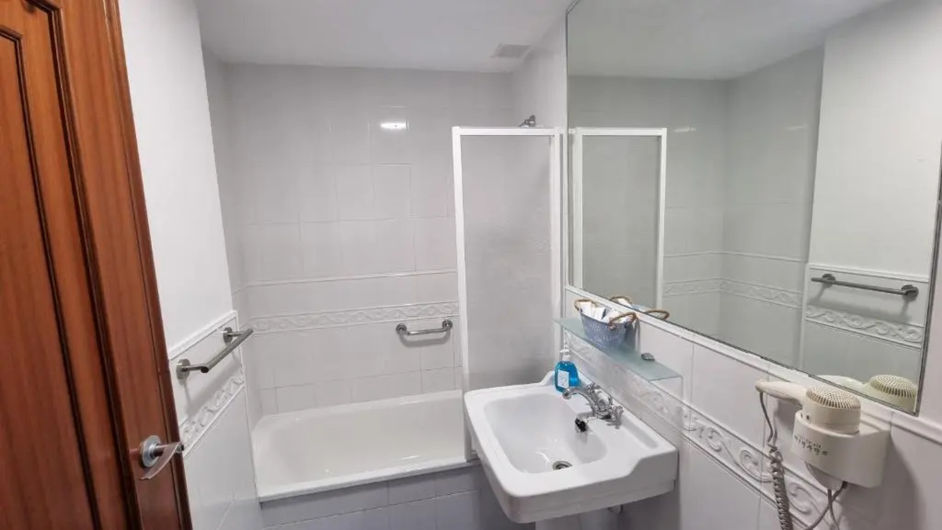 Coira Dream a 100 metros de la playa de Portosín