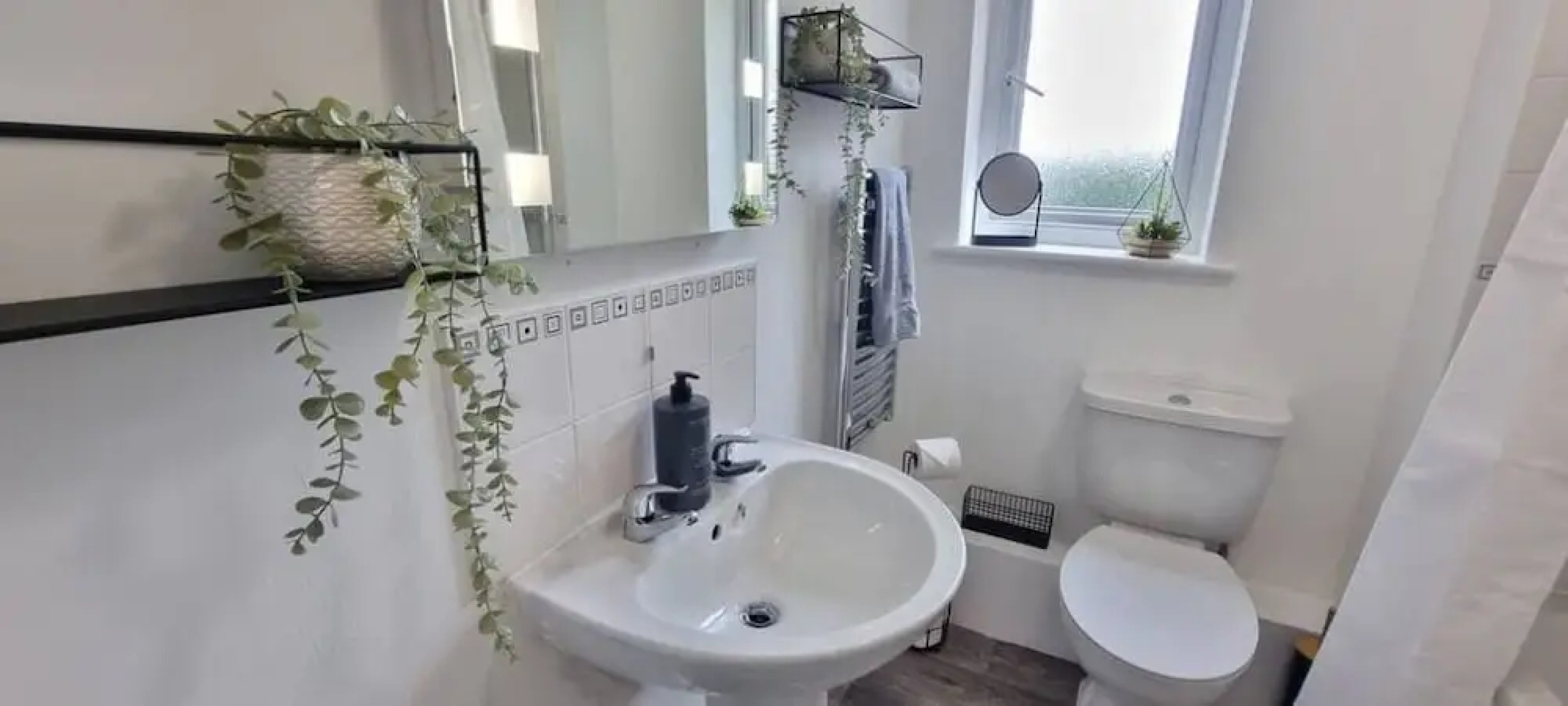 The Pennington Apartment Leigh