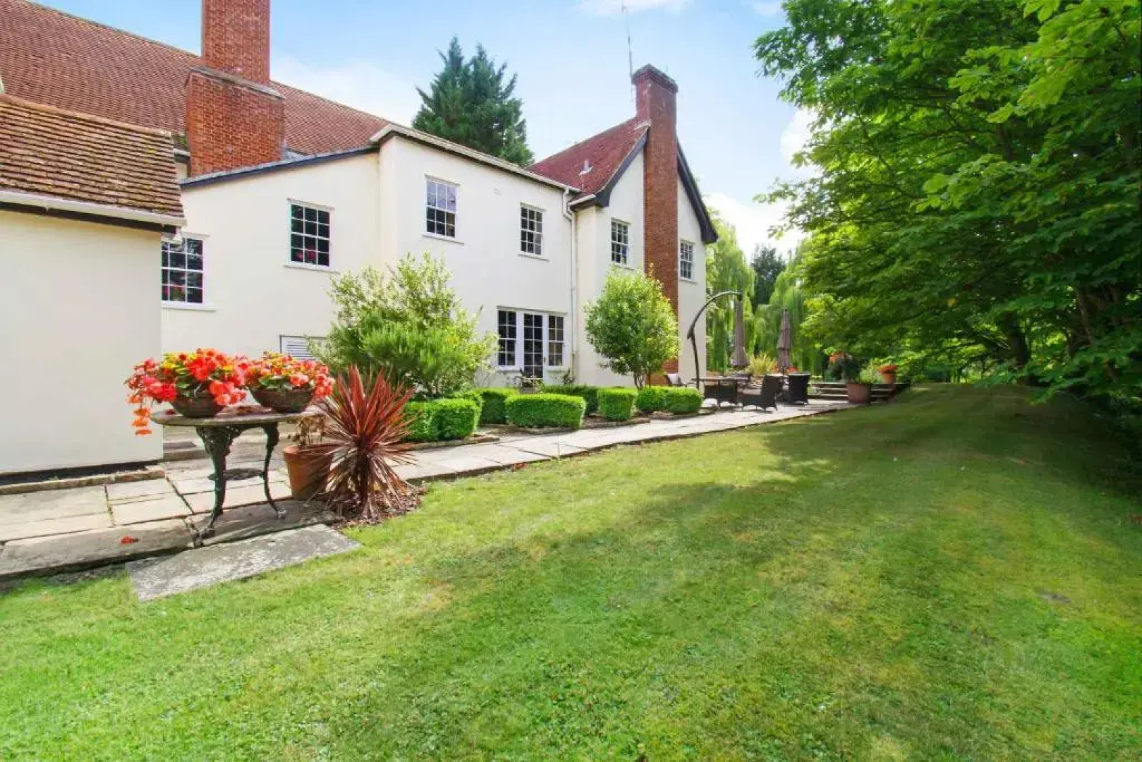 Sturmer Hall Hotel & Conference Centre