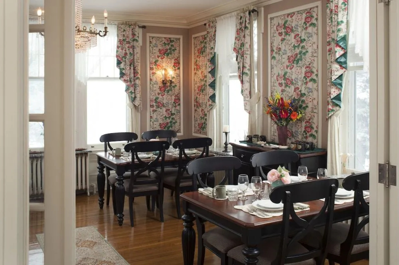 A G Thomson House Duluth Bed and Breakfast