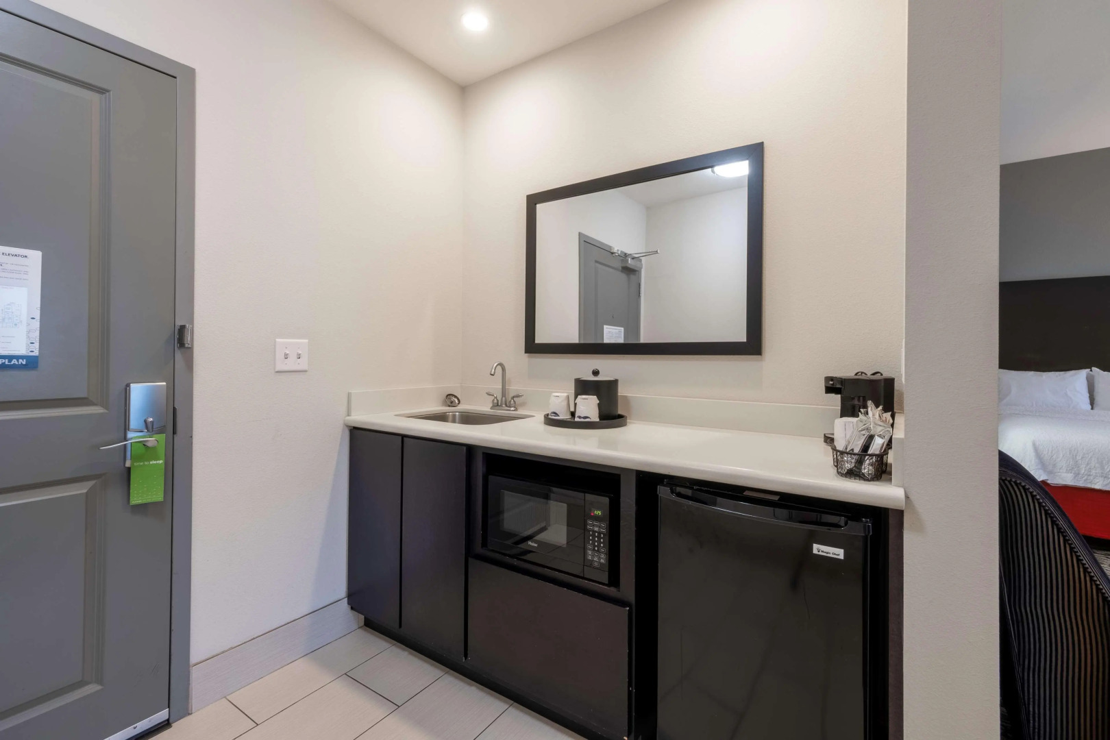 Hampton Inn & Suites DuPont