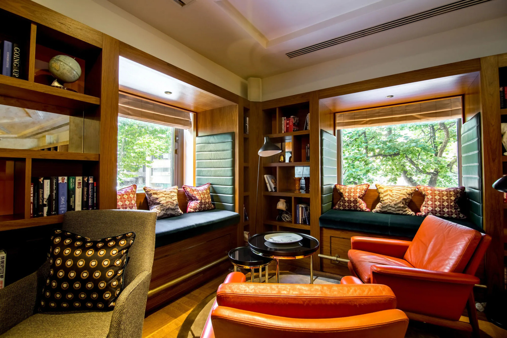 Devonshire Club & Hotel