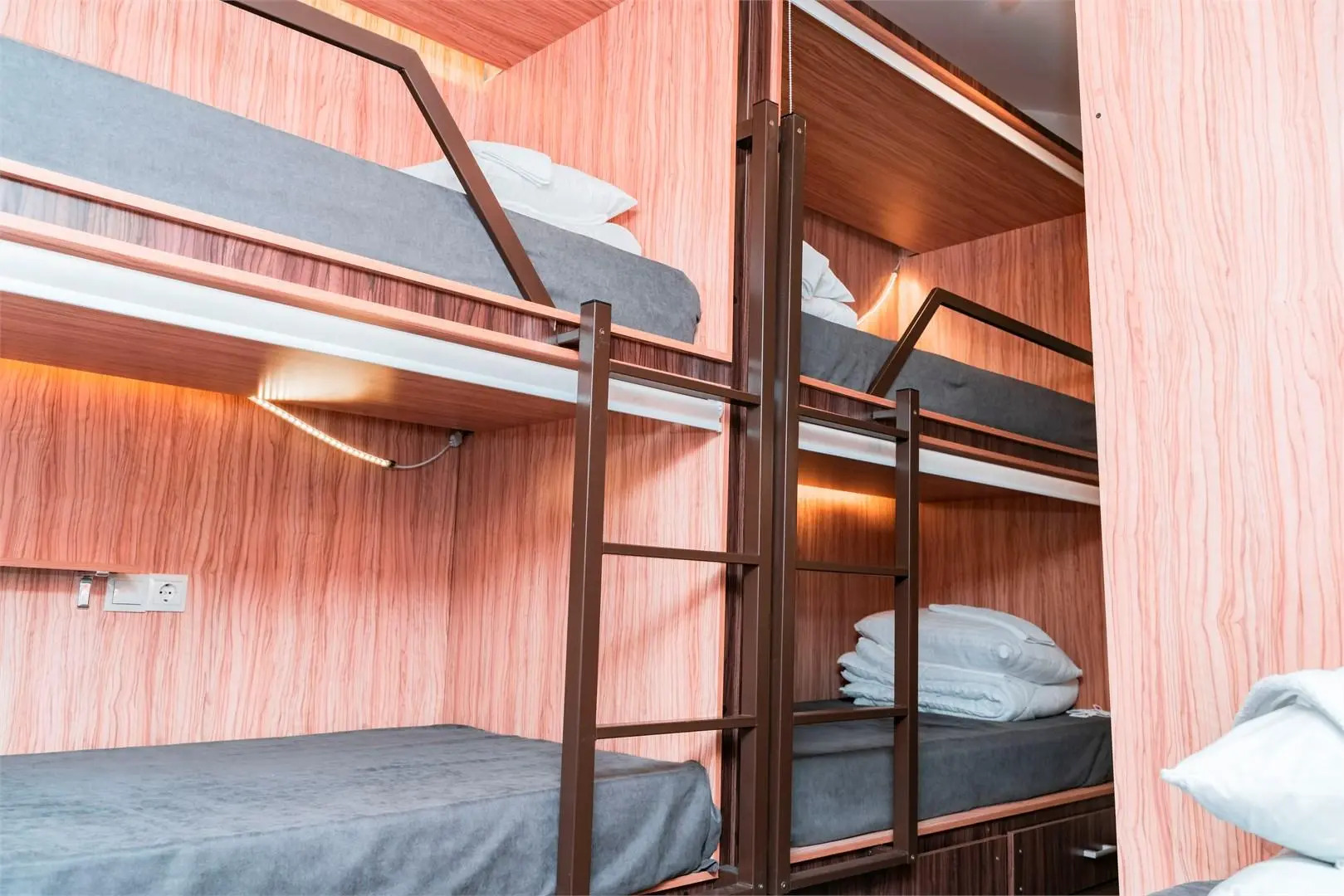 Usengi Hotel and Hostel (Юсенги Отель и Хостел)