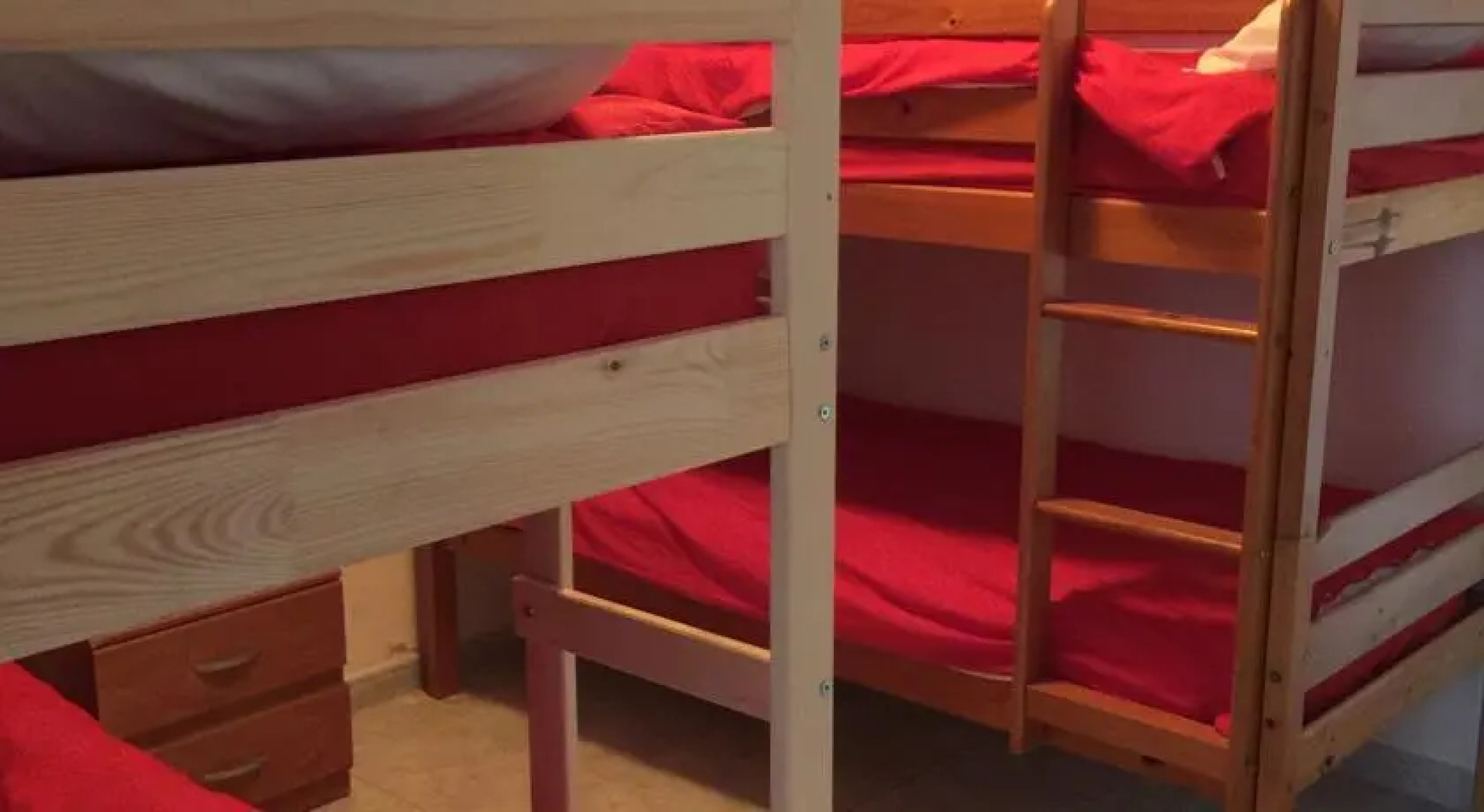 Beverley Hills Hostal