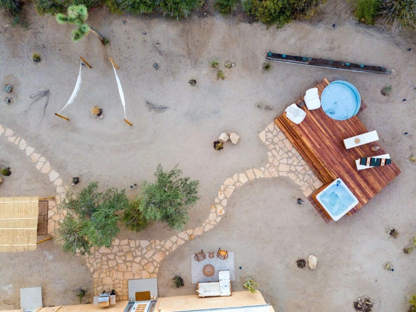 Casa Amarilla- Hot Tub,firepit,bbq &fantastic Yard For Families 4 Bedroom Home by RedAwning