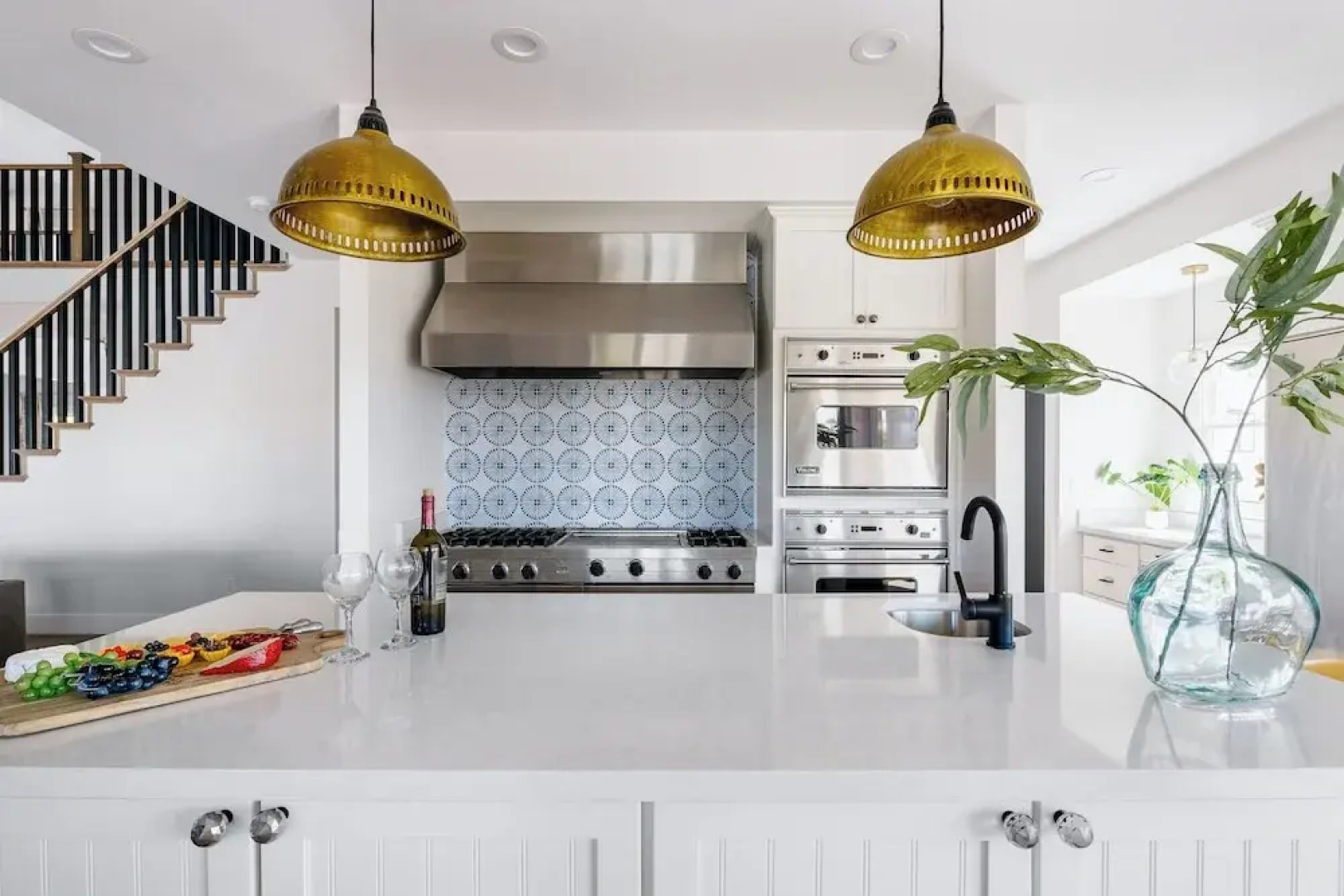 Majestic Mountain Mansion-pool -spa & Guest House