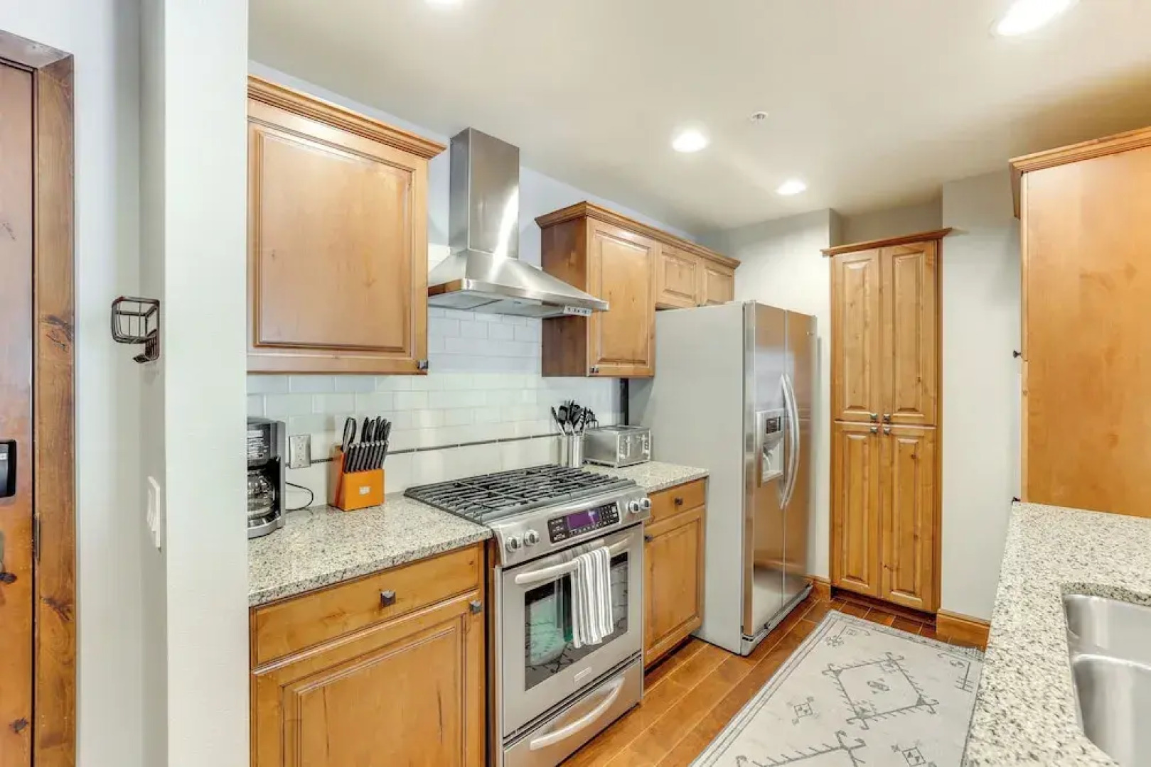 Luxury Mccall Condo 1/2 Mi to Payette Lake!