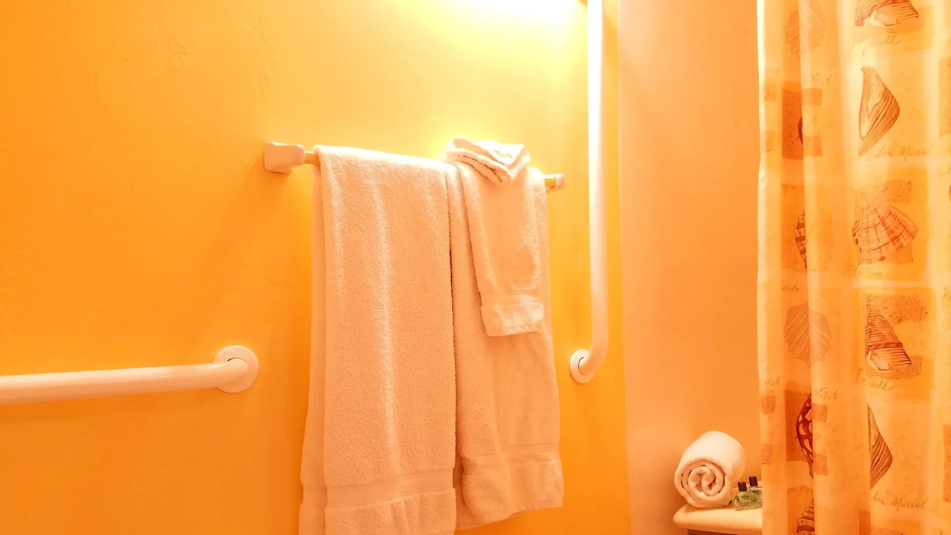 Captain's Inn at Moss Landing