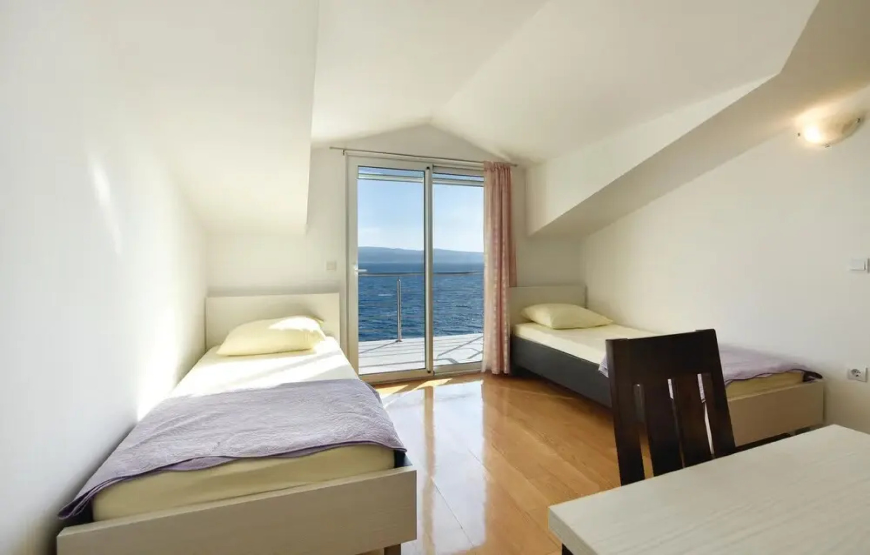 Beautiful Home in Stanici With Wifi and 2 Bedrooms