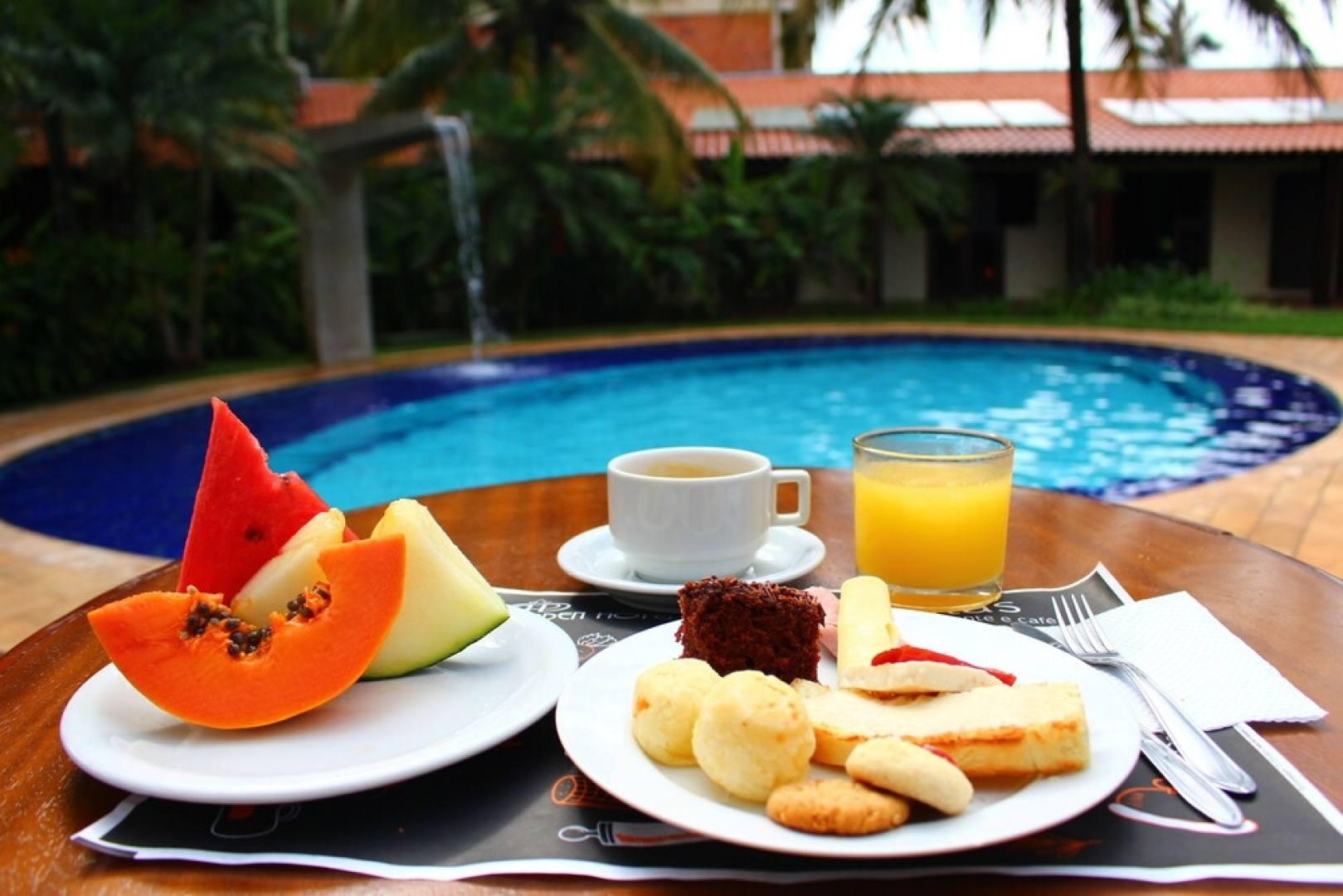 Premier Garden Hotel