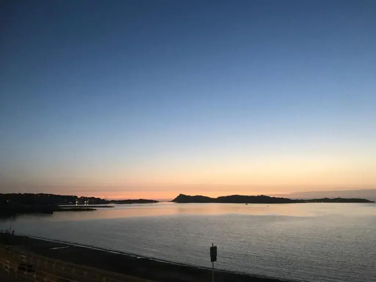 T2 les pieds dans l eau Vue Mer