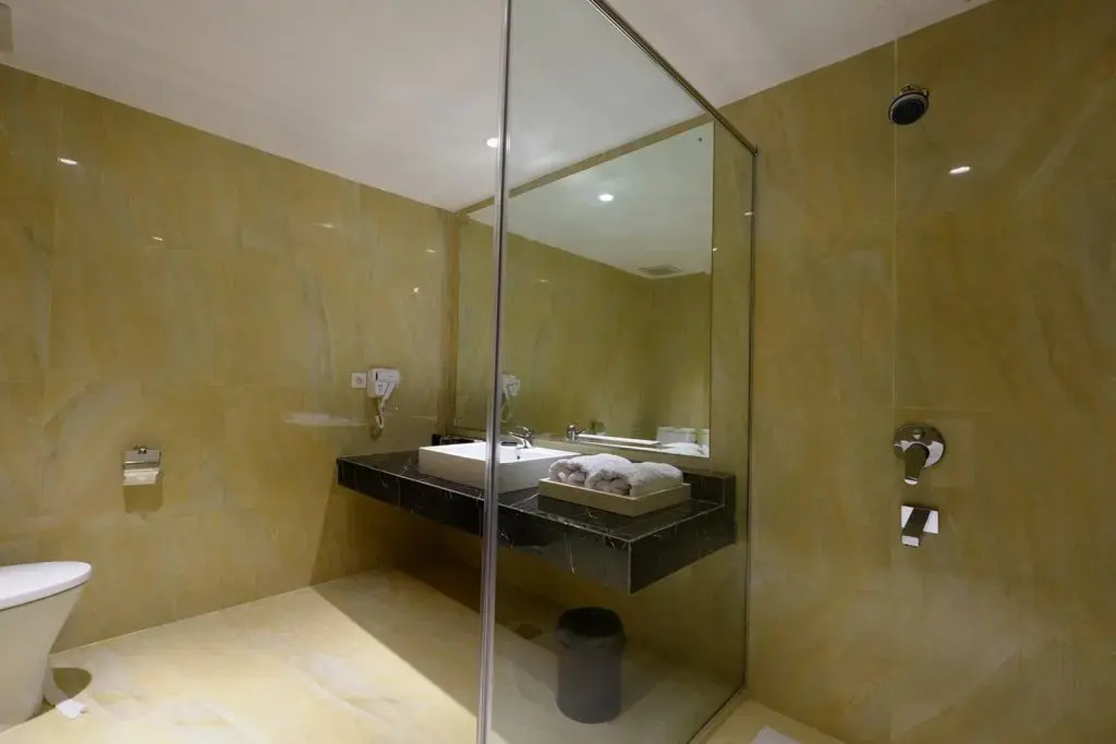 Portola Grand Arabia Hotel