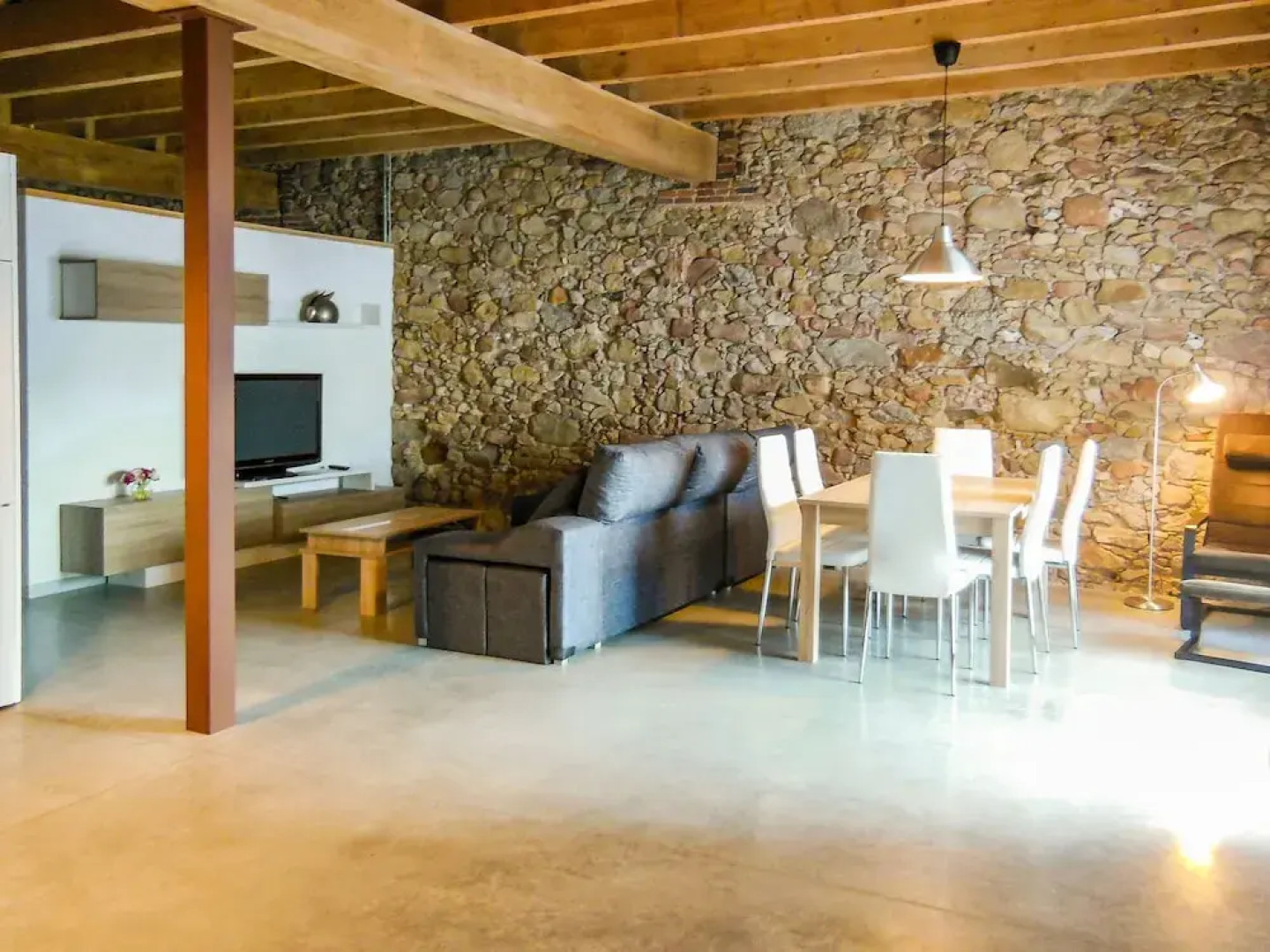 Authentic, Modern and Wheelchair Friendly Holiday Home With Private Pool