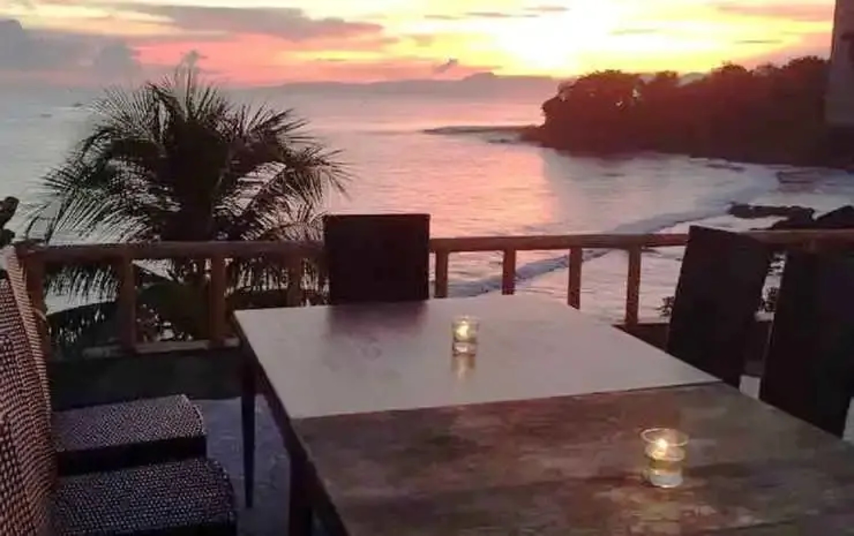 Bayu Amrta Hotel & Restaurant